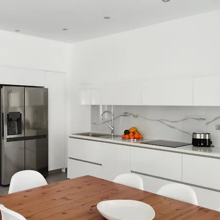 ヴィラ Luxury Seven *