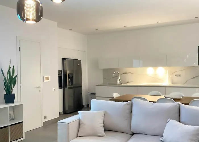 Luxury Seven * העיירה סקיאתוס